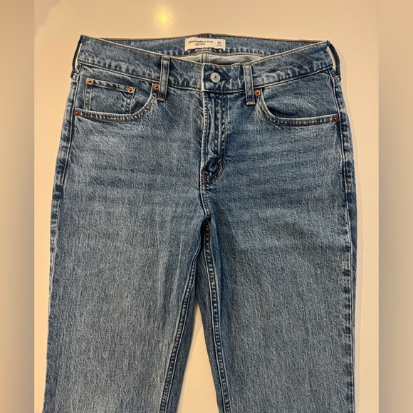 Abercrombie Mid Rise Bootcut Jean - Picture 4 of 10